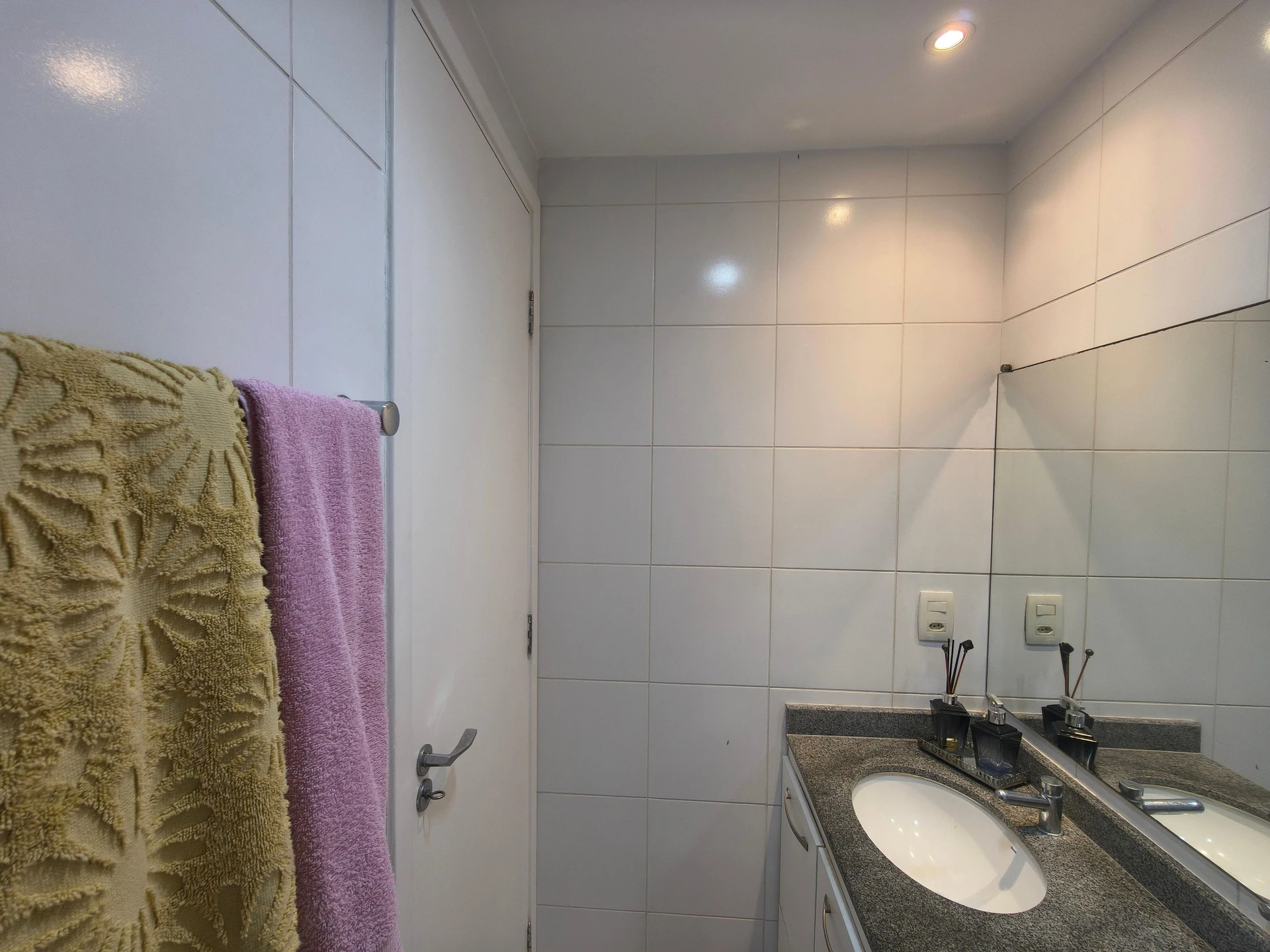 Furnished apartment, 57 m², with a washing machine — photo 29