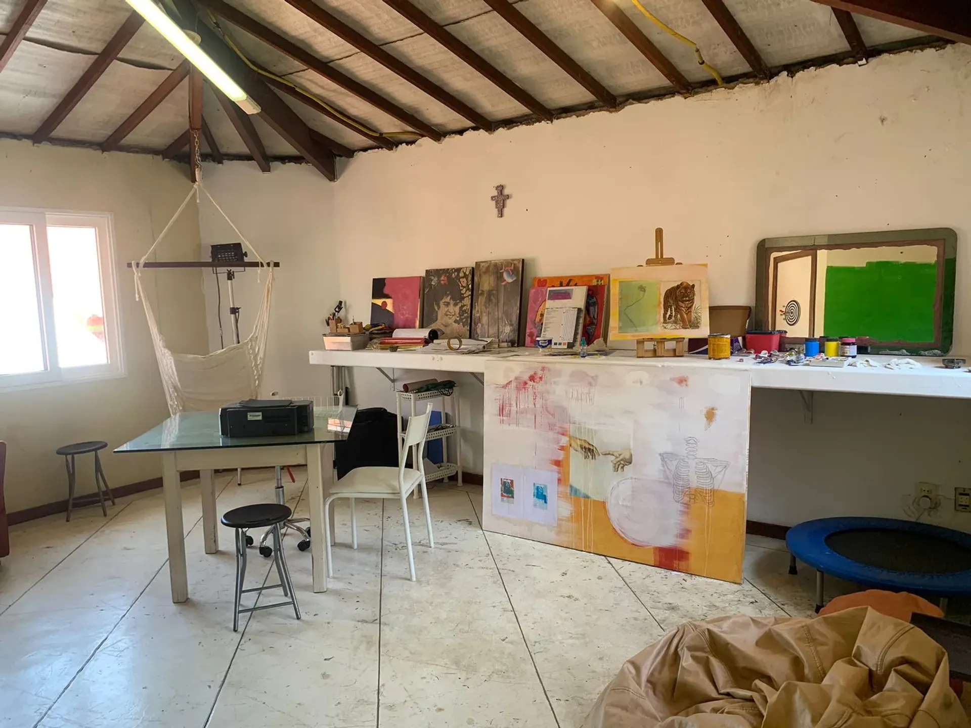 Casa amueblada con parrilla empotrada en el balcón — photo 16