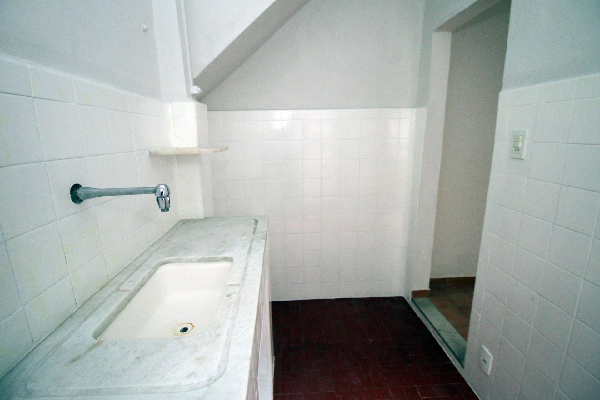 Unfurnished house with 1 bedroom and 1 bathroom — photo 12