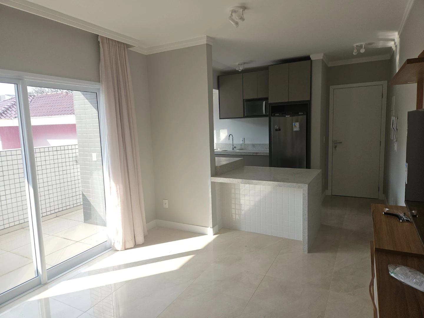 Furnished 2-bedroom apartment with a gas open-plan kitchen — photo 5