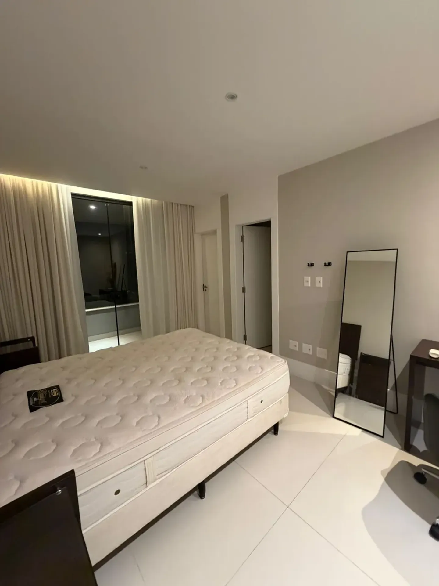 Furnished house with 5 bedrooms and 880 m² — photo 31