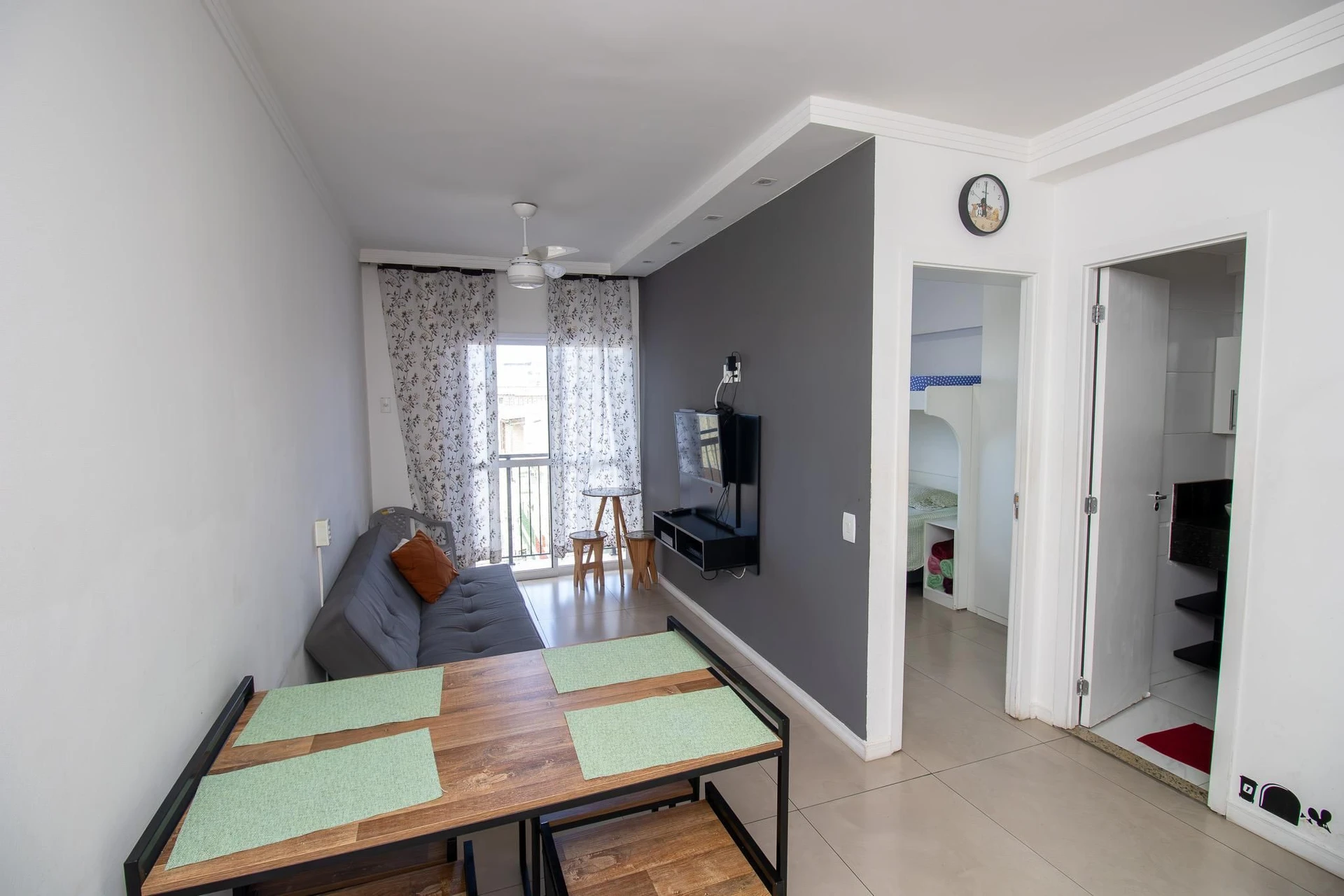 Furnished apartment, 40 m², with a washing machine — photo 8