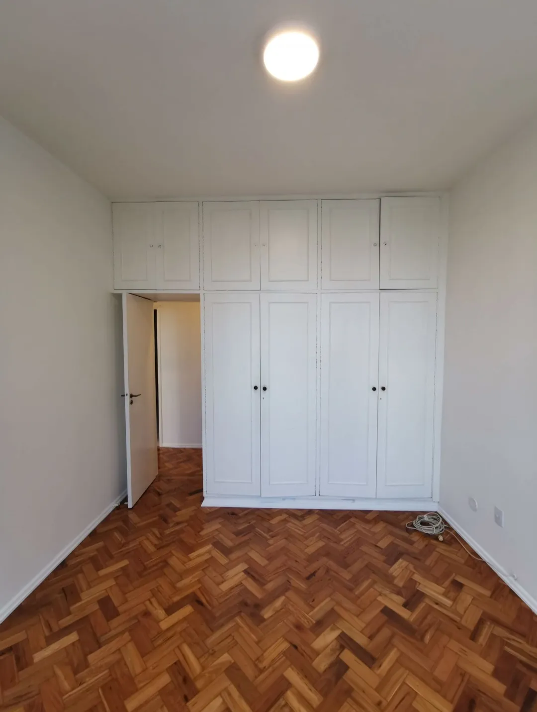 6th-floor apartment with 3 bedrooms and 2 bathrooms — photo 3
