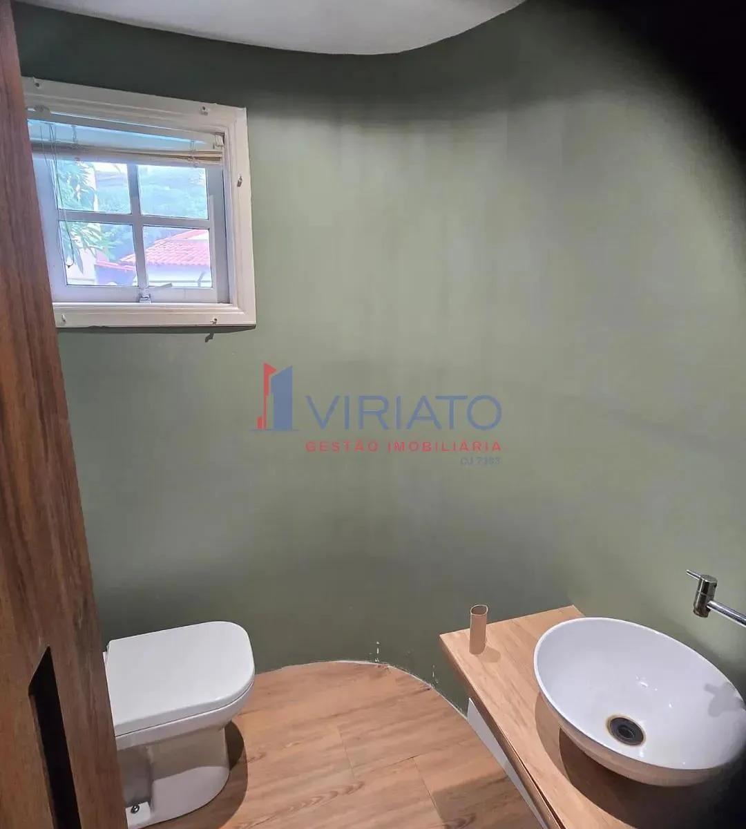 Casa com 4 suítes e 6 banheiros — photo 2