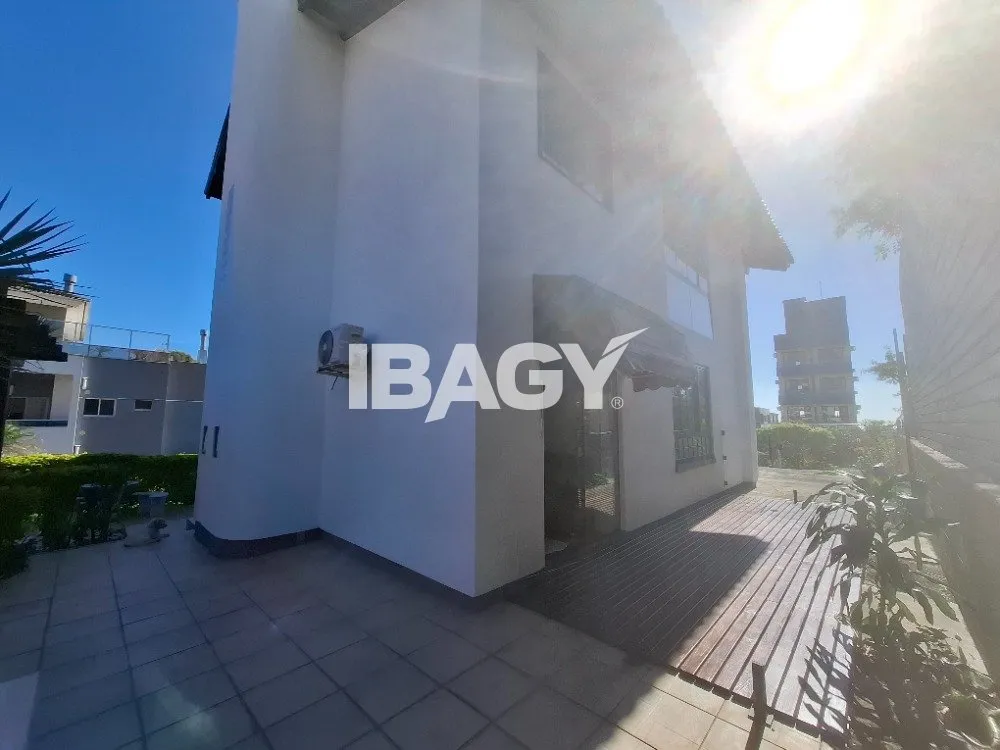 Furnished house with 5 bedrooms, 2 suites and 2 parking — photo 37