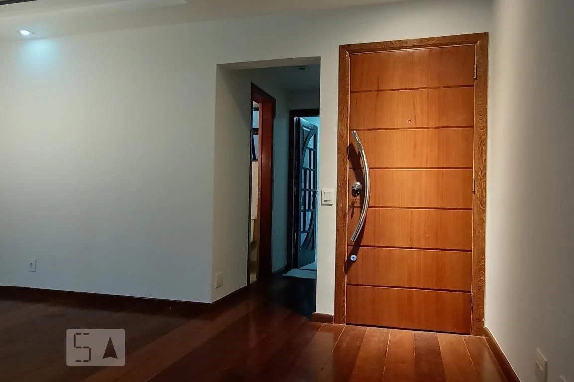Apartamento de 4 quartos com janelas do piso ao teto — photo 88