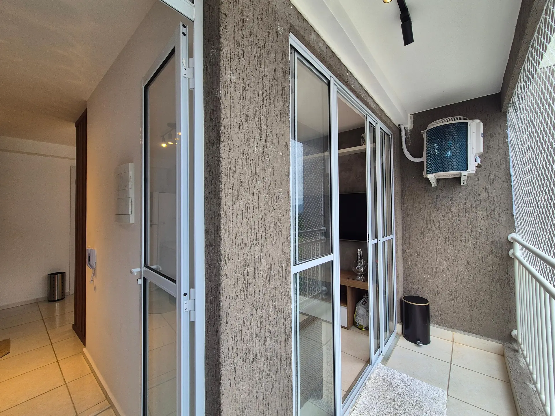 2-bedroom apartment with a home office — photo 17