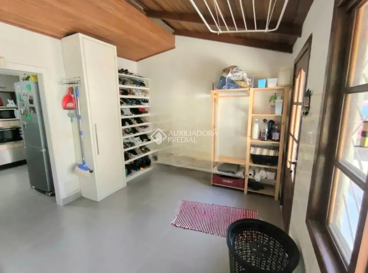 Furnished house with 3 bedrooms and private garden BBQ