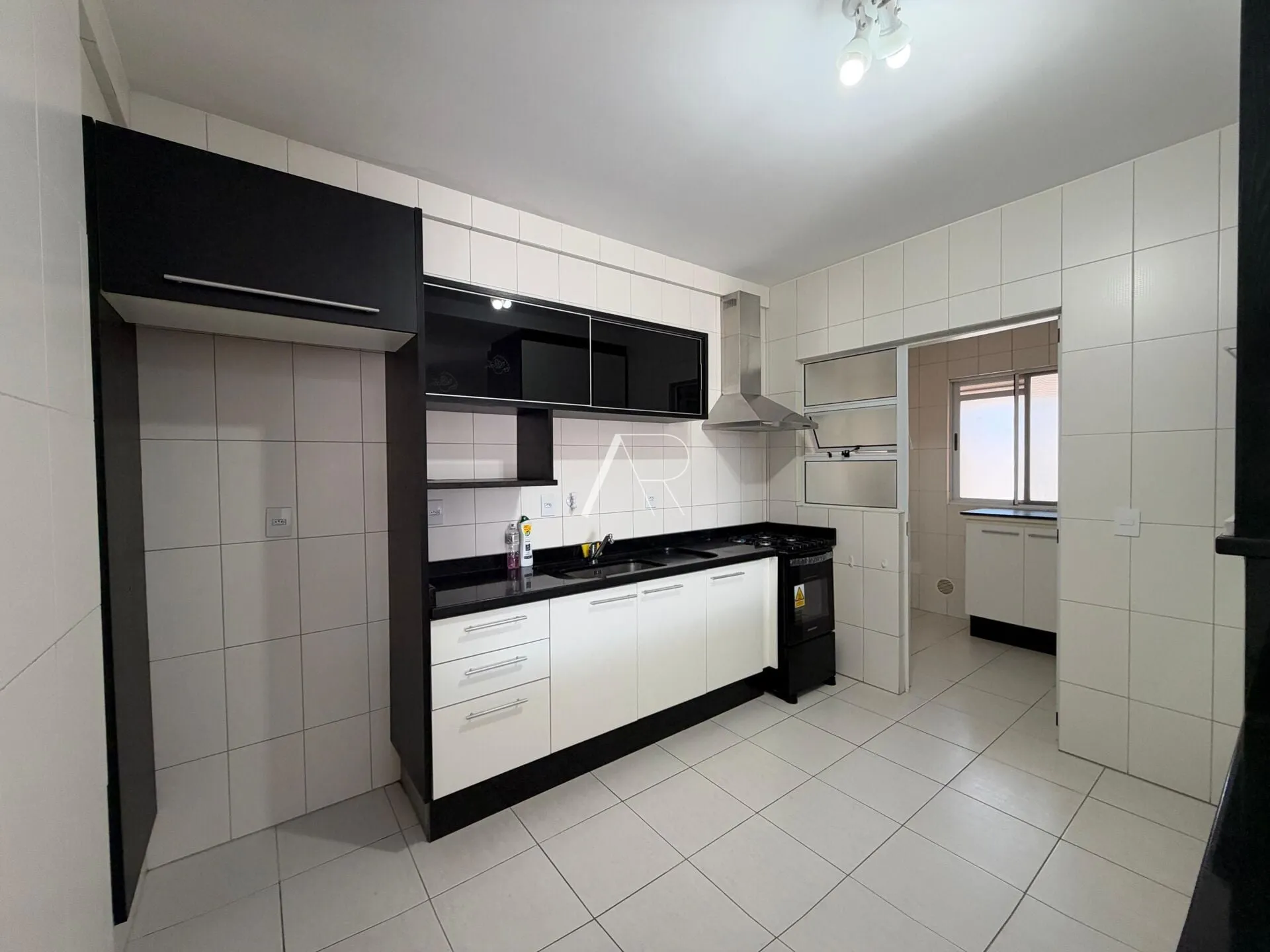 Furnished apartment, 85 m², with a washing machine — photo 6