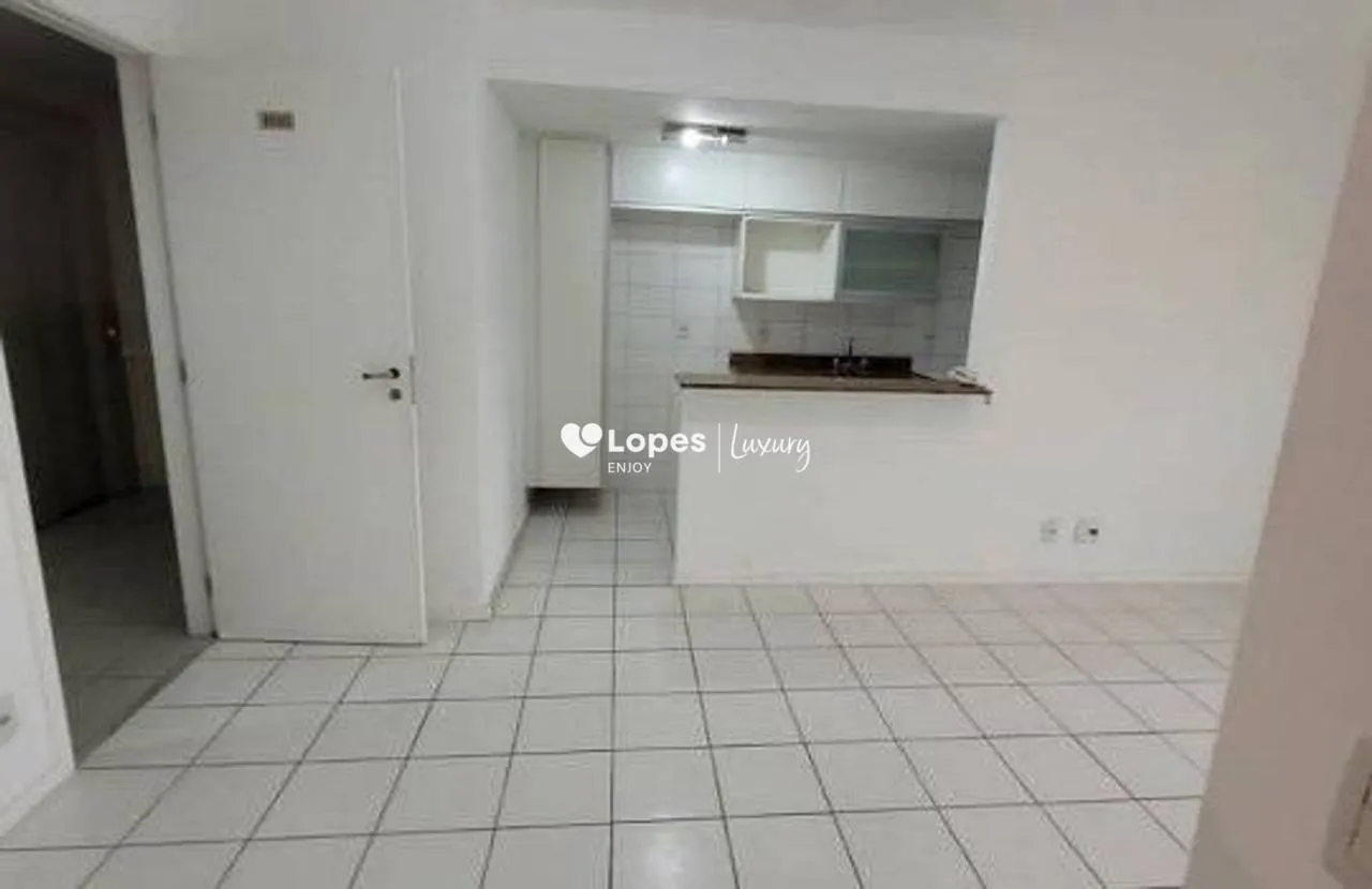 Apartamento com 2 quartos e 2 banheiros, 65 m² — photo 2