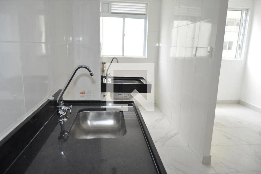 Apartamento de 2 quartos em condomínio com piscina — photo 16