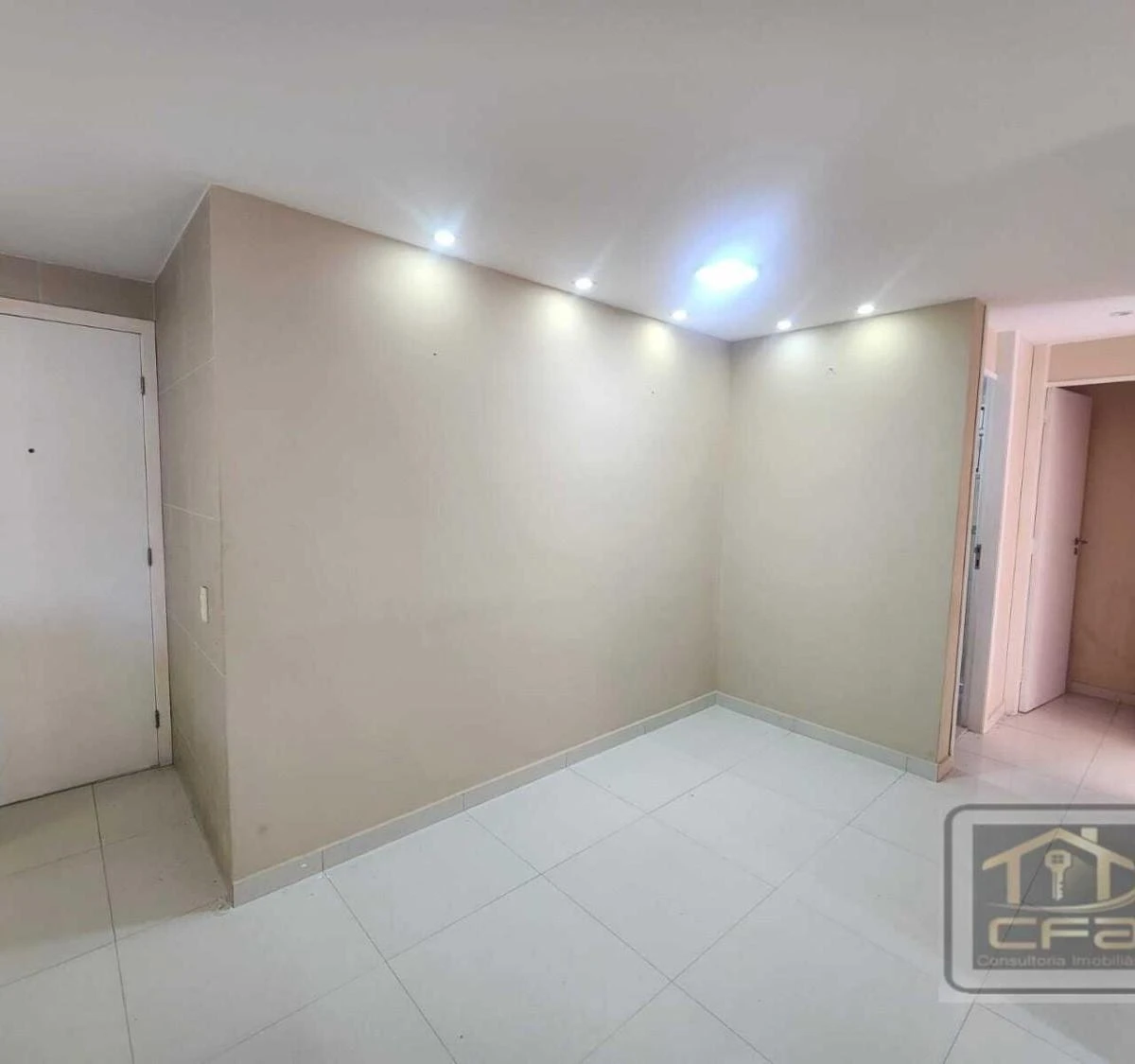 2-bedroom apartment in a building with a pool — photo 22