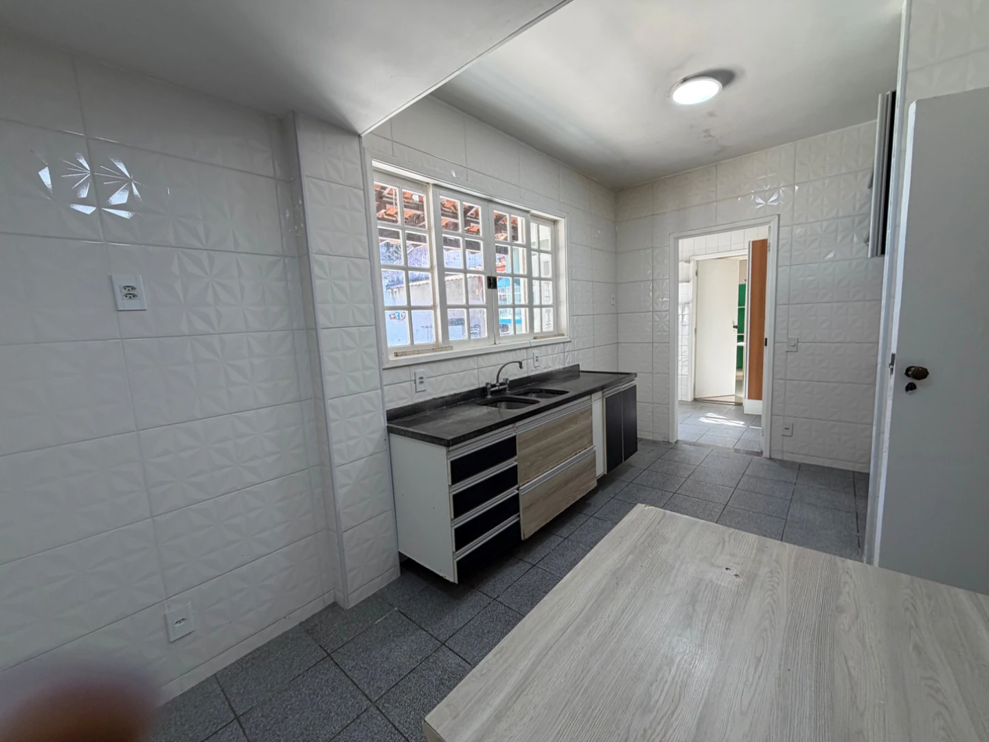 House, 250 m², with a private BBQ — photo 15