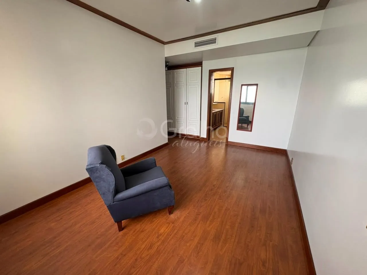 3-bedroom apartment with 446 m² and 2 parking spots — photo 32
