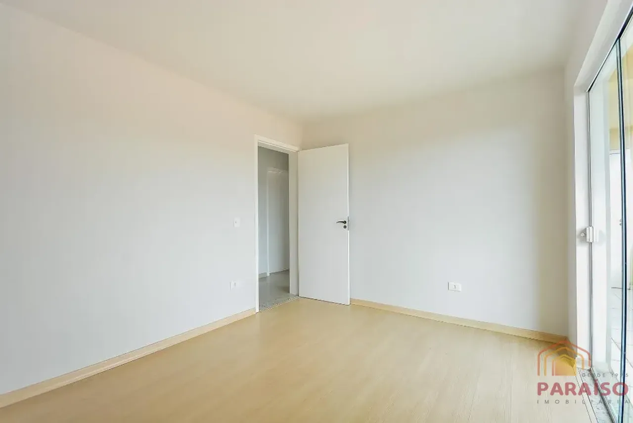 House with 3 bedrooms, balcony and 3 parking spaces — photo 18