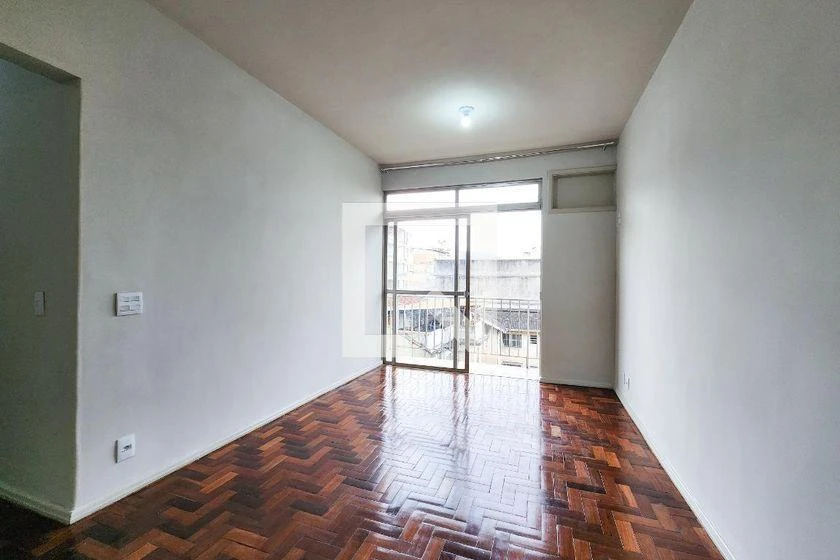 2-bedroom apartment in a building with a pool — photo 27
