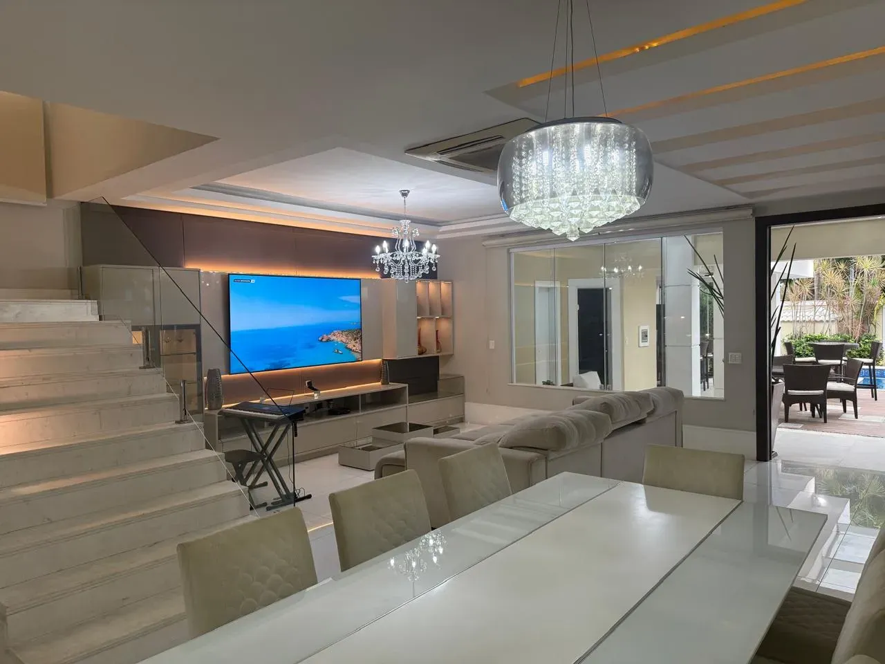 5 quartos e jardim: casa de 400 m² — photo 5