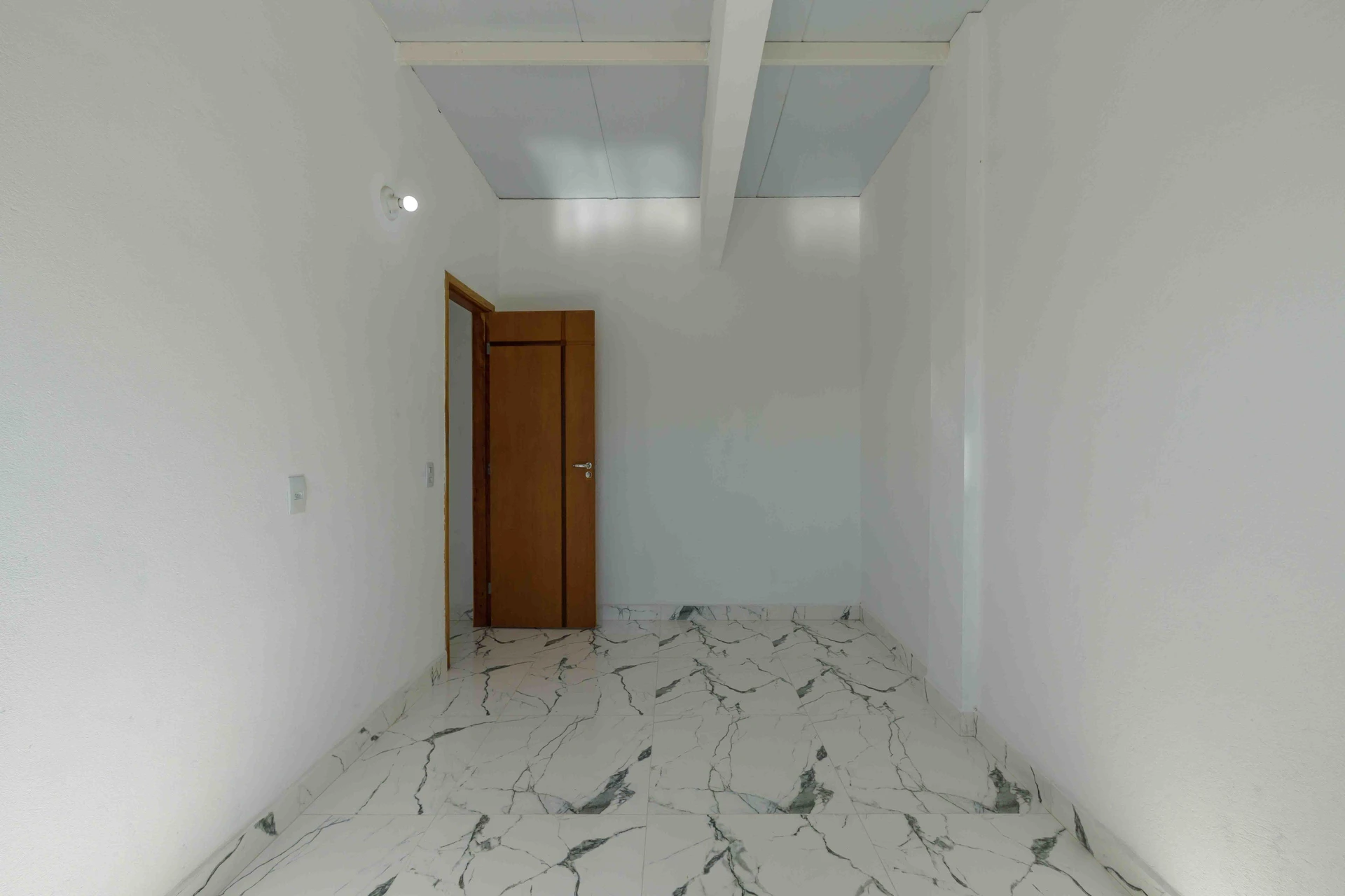 Monoambiente, 40 m², con ventanales de piso a techo — photo 17