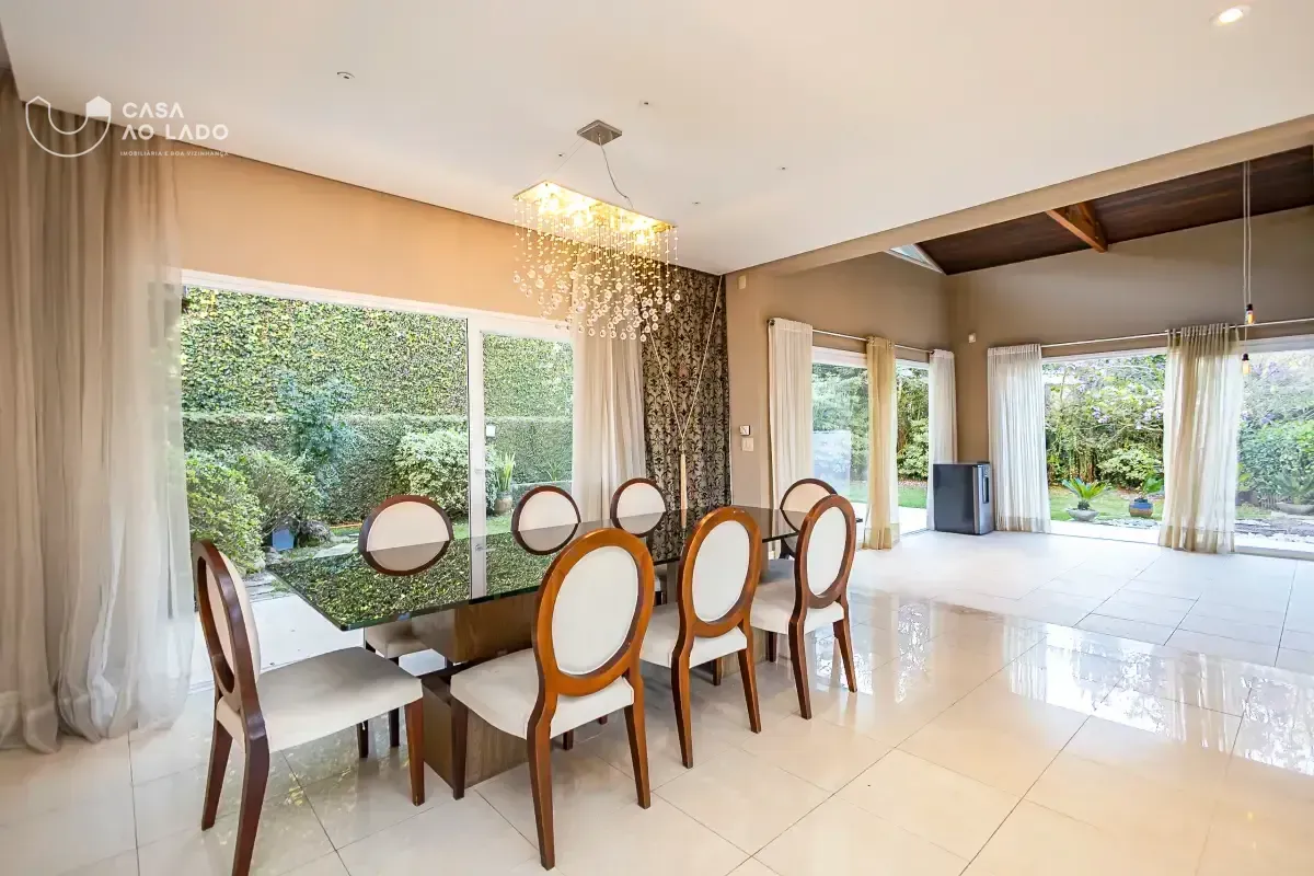 House with 629 m², 4 bedrooms and a balcony — photo 15