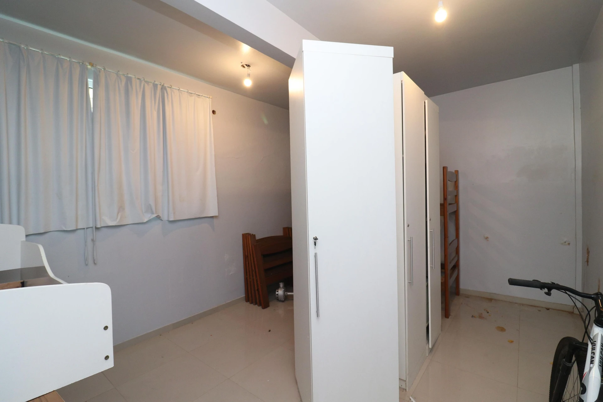 10-bedroom house with a bathtub in Rio de Janeiro — photo 104