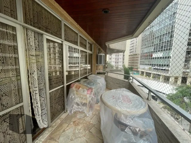 Furnished apartment with 3 bedrooms and a glazed balcony — photo 6