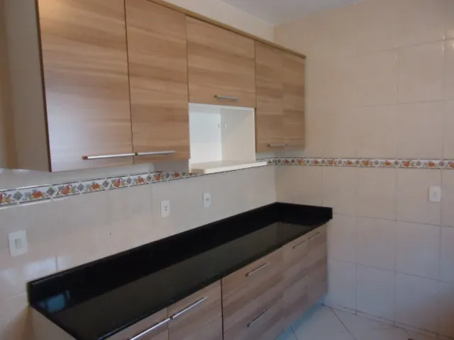 Balcony with a grill in a 3-bedroom house, 175 m² — photo 12