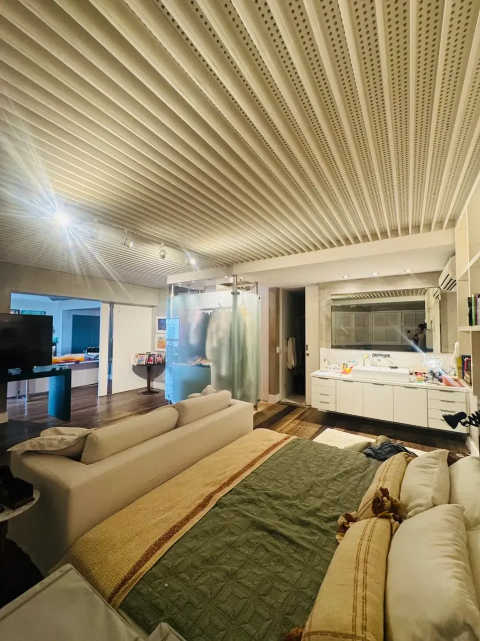 3-bedroom apartment with a home office — photo 4