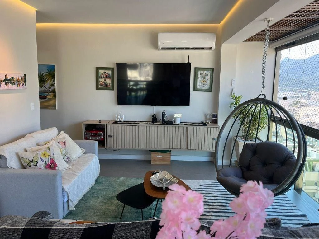 Furnished 66 m² apartment with 2 en-suite bedrooms — photo 22