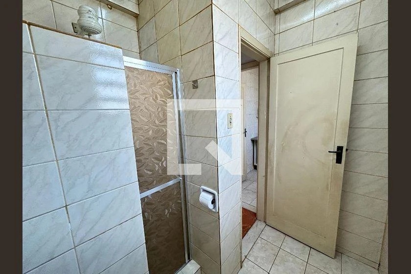 144 m² apartment with 3 bedrooms and 2 bathrooms — photo 47