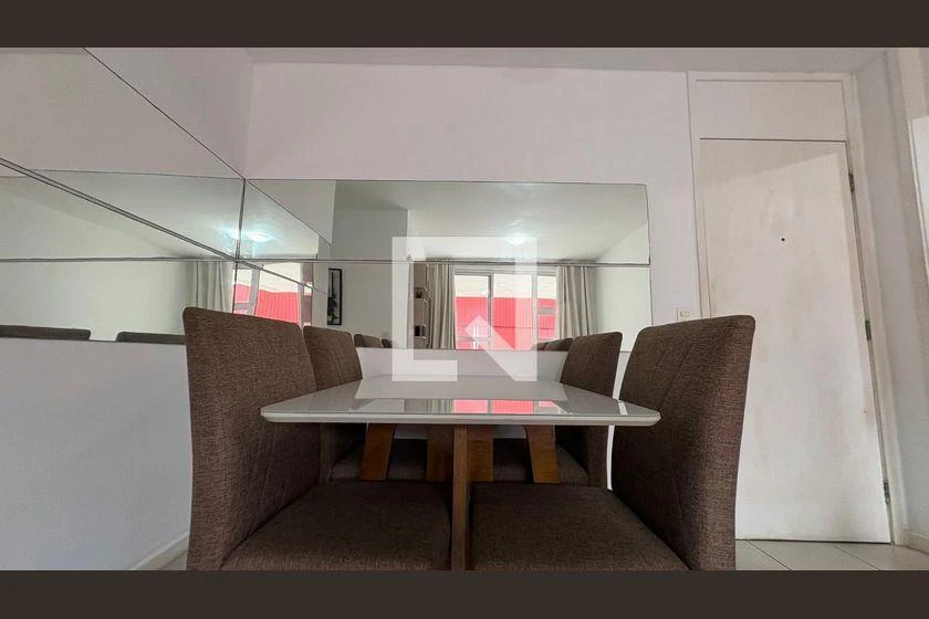 2-bedroom apartment in a building with a gym — photo 29