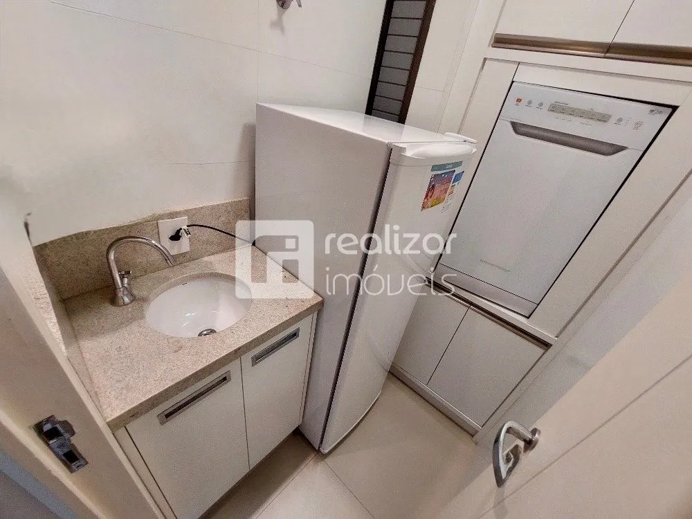 Furnished apartment, 146 m², with a washing machine — photo 17