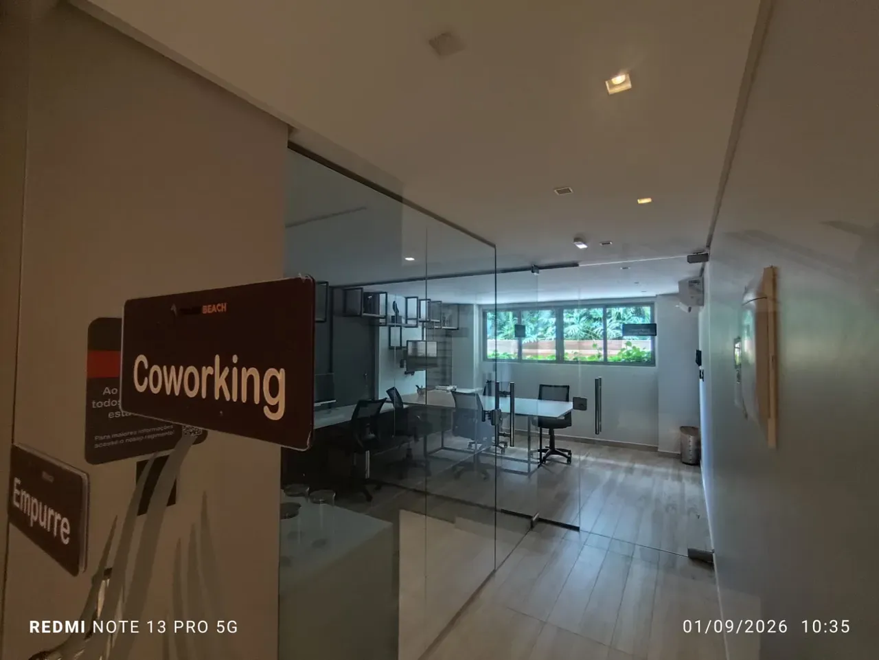 Рабочее место и 2 спальни: квартира 68 м² — photo 38