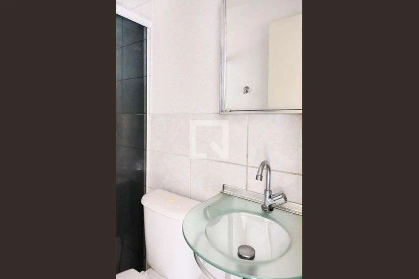 2-bedroom apartment with glass shower and 43 m² — photo 8