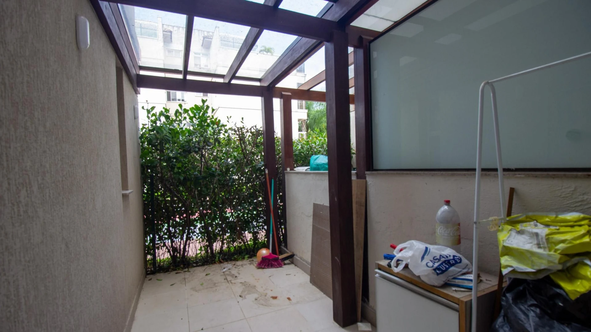 Casa de 3 dormitorios con balcón cerrado con vidrio — photo 43