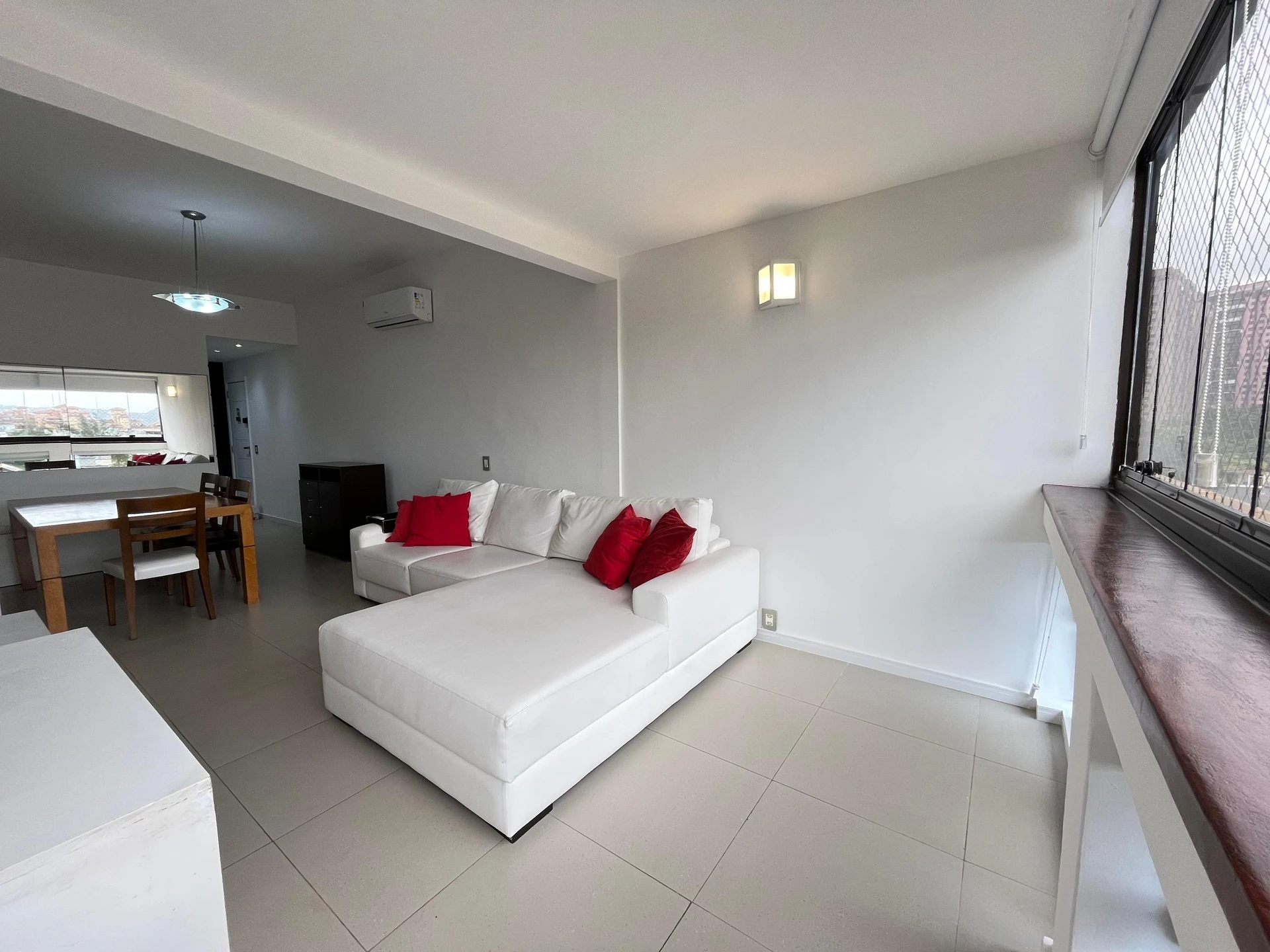 Mountain view in a 2-bedroom apartment, 70 m² — photo 10