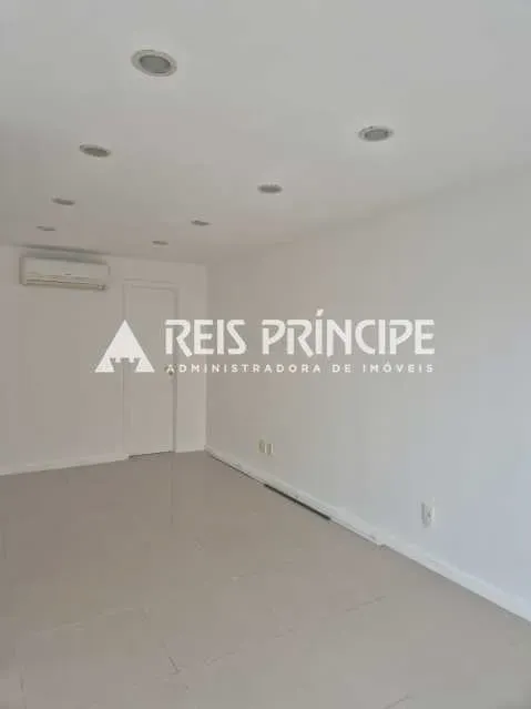 Duplex top-floor apartment with 3 bedrooms and balcony grill — photo 27