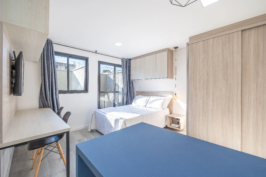 Furnished studio, 24 m², with a home office — photo 3
