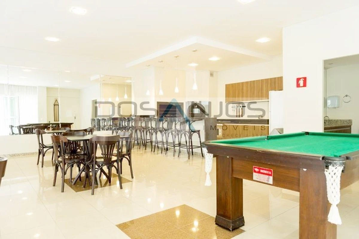 3-bedroom apartment in a building with a gym — photo 16