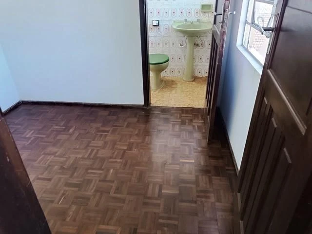 Ground-floor apartment with 3 bedrooms and 1 bathroom — photo 35