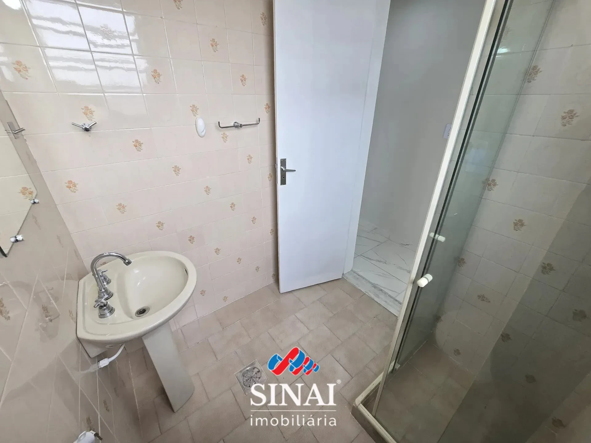 2-bedroom apartment, 77 m² — photo 20