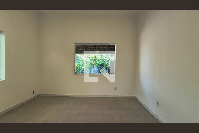 Casa com 3 quartos e 1230 m², pisos em cerâmica — photo 18