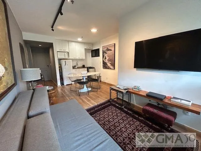 Furnished 1-bedroom apartment with 1 parking spot — photo 2