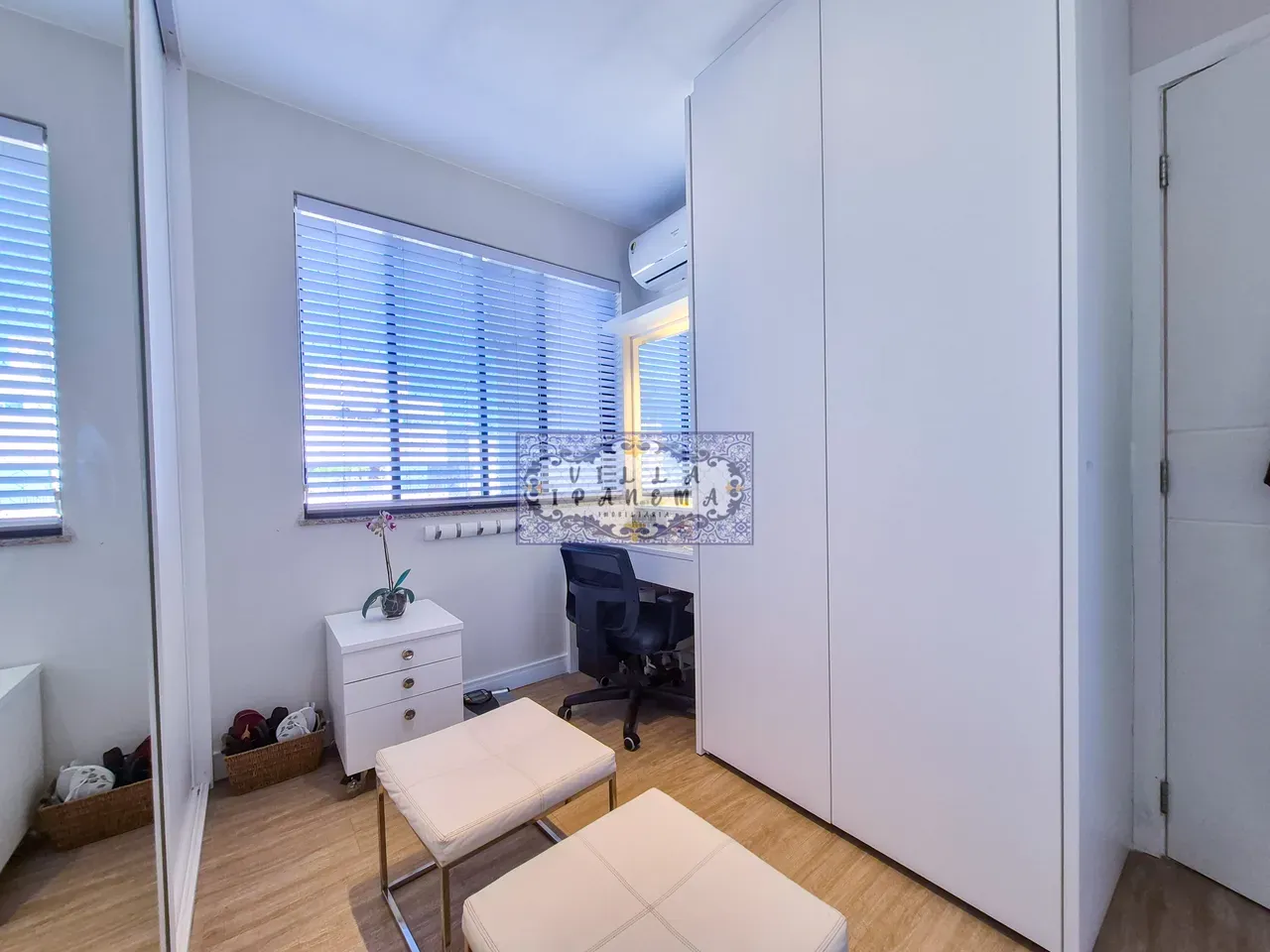 Furnished 286 m² penthouse with 4 bedrooms and 4 baths — photo 40