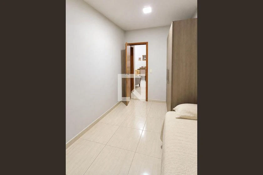 Walk-in closet in a 2-bedroom apartment, 63 m² — photo 8