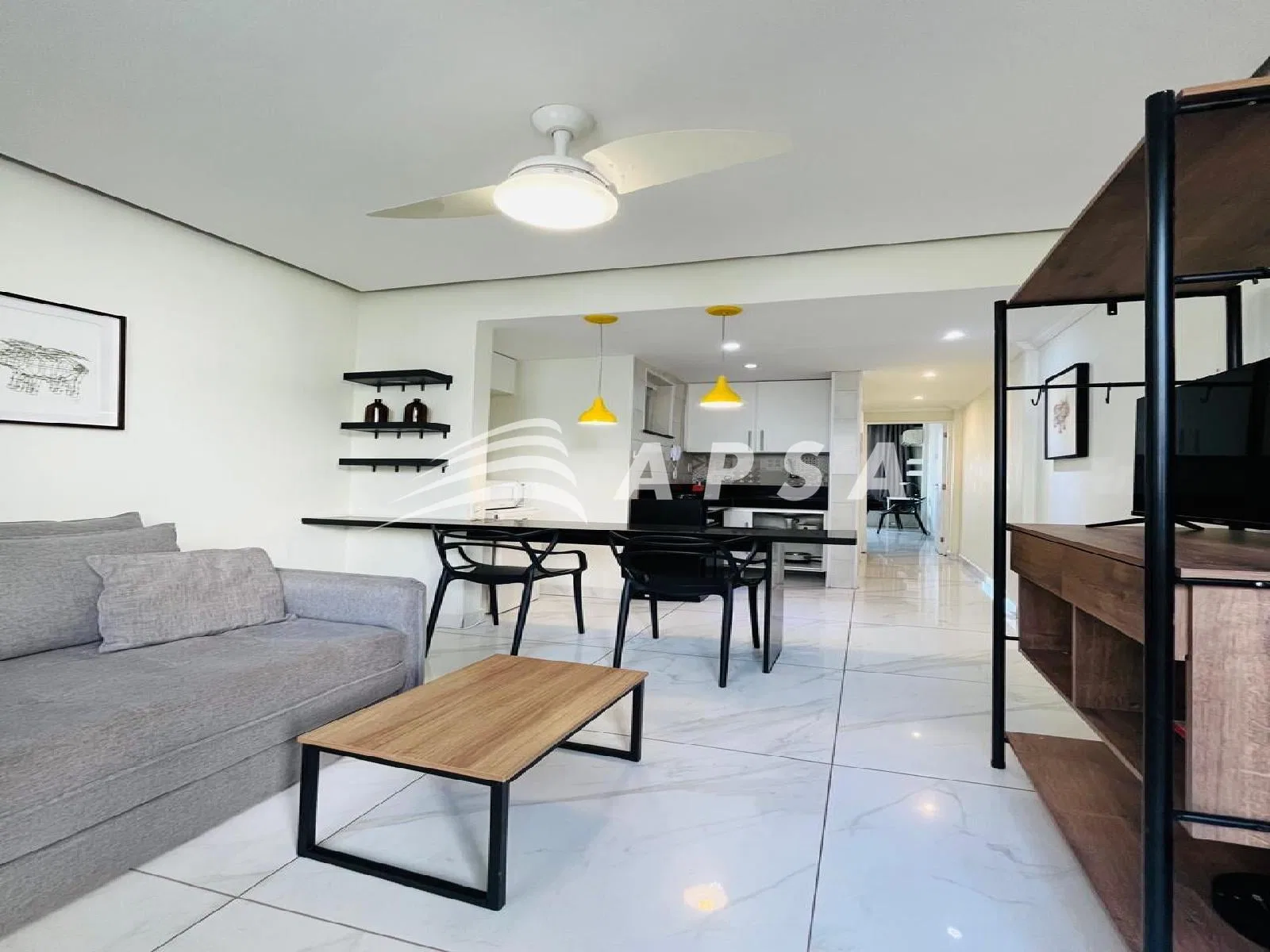 One-bedroom apartment with a home office — photo 2
