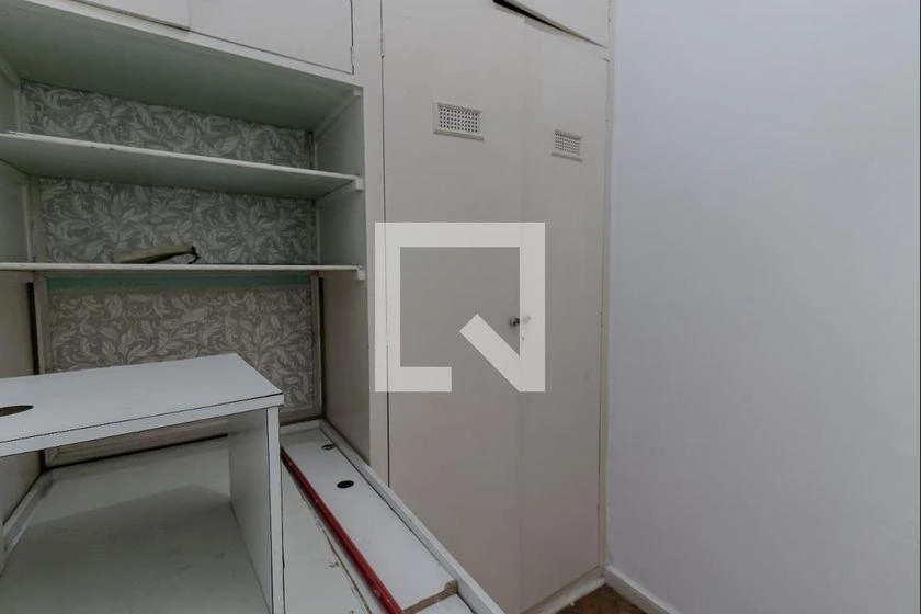 Rental apartment with 3 bedrooms, 160 m² and balcony — photo 42