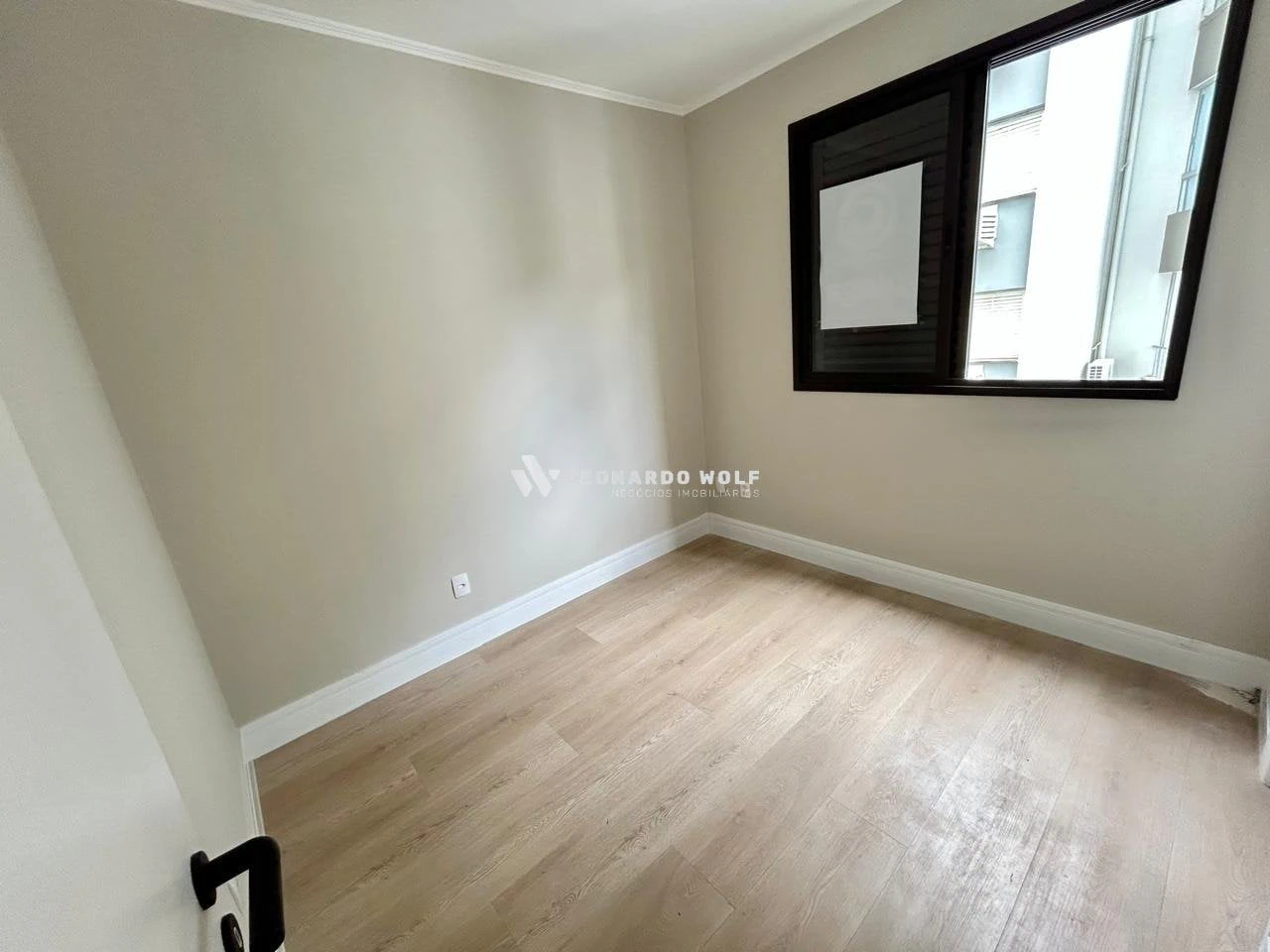 2-bedroom apartment with a washing machine in Florianópolis — photo 19