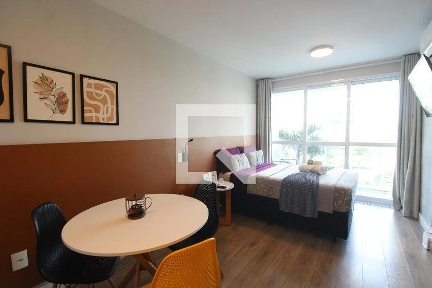 Furnished 79 m² apartment with 2 bedrooms and 2 bathrooms — photo 20