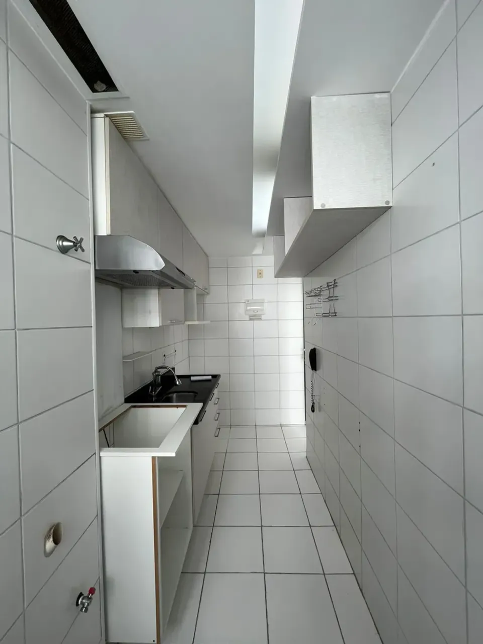 2-bedroom, 2-bath apartment with gas stove kitchen — photo 10
