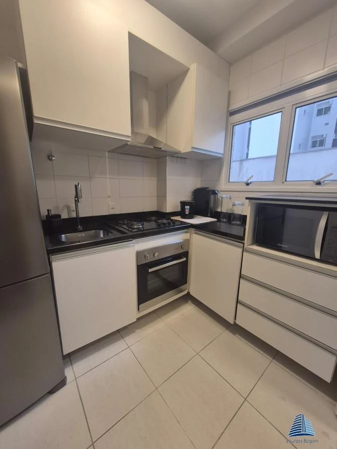 One-bedroom apartment with a washing machine — photo 5